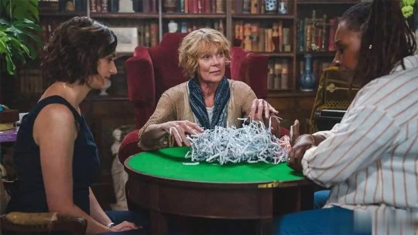 股票10倍杠杆 剧荒的进！5部烧脑悬疑剧给脑子做“伸展运动”